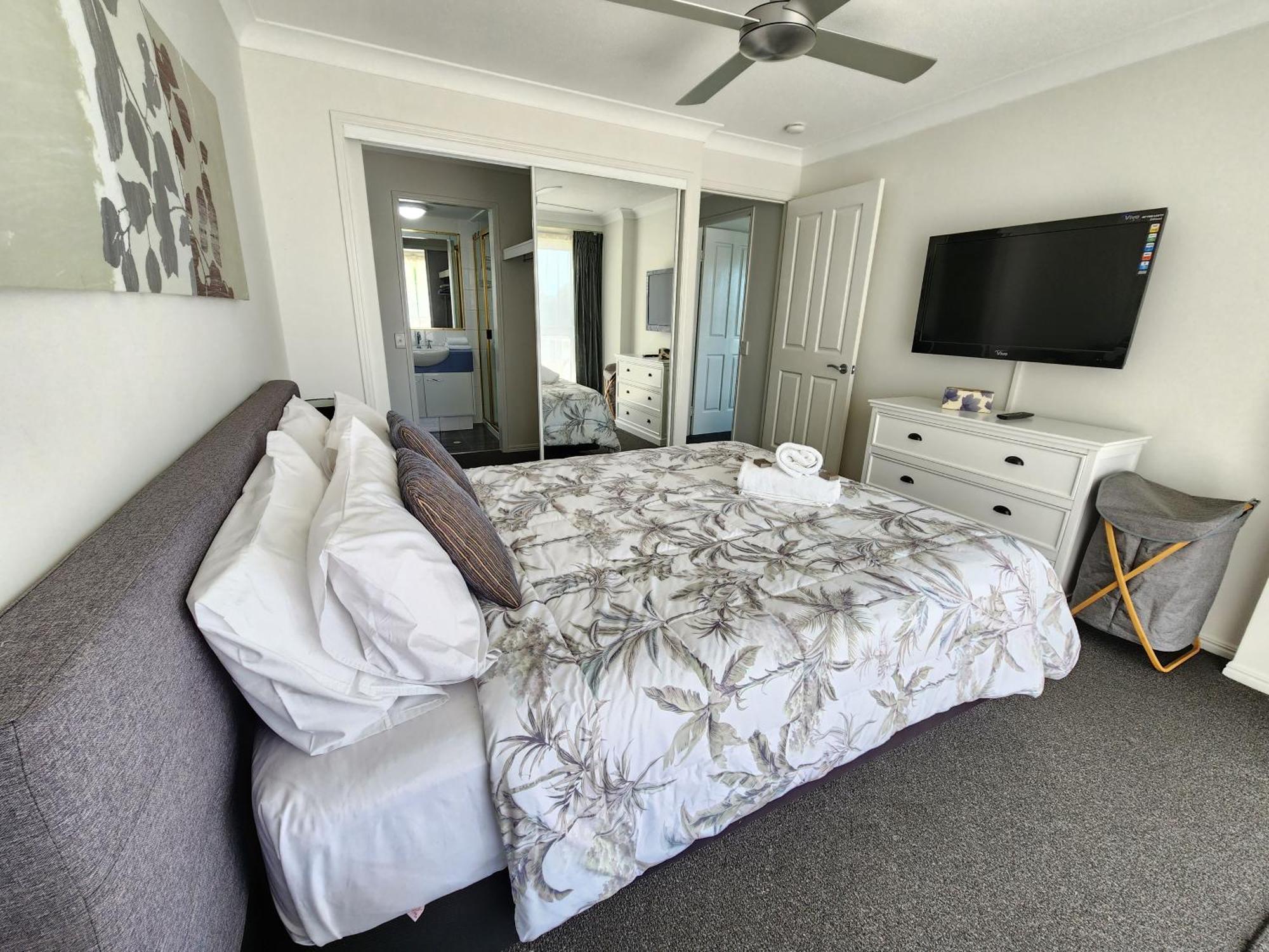 Fairways Golf & Beach Retreat Bribie Island Woorim Exterior photo
